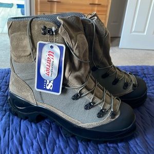 Bates Tora Bora Mens boots 9 Wide